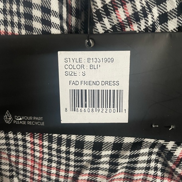 Volcom Fab Friend mini dress - Picture 4 of 6